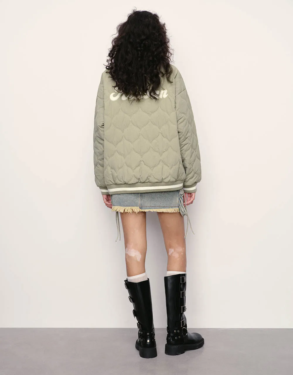Drop Shoulder Sleeve Embossed Padded Coat sold by Urban Revivo product image thumbnail 4