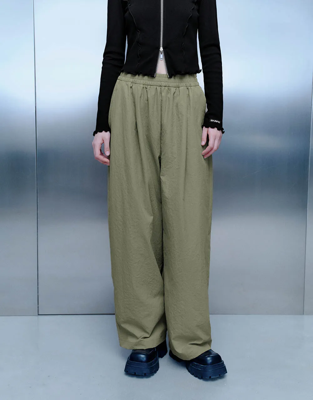 Elastic Waist Carrot Fit Pants sold by Urban Revivo product image thumbnail 2