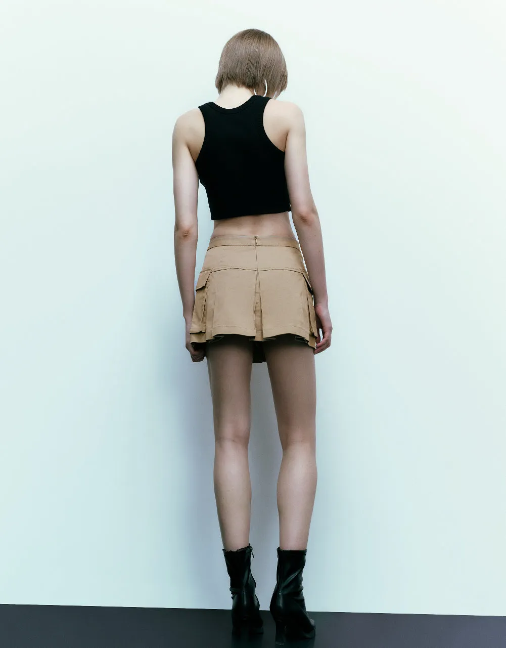 Multi-Pocket Mini A-Line Skirt sold by Urban Revivo product image thumbnail 5