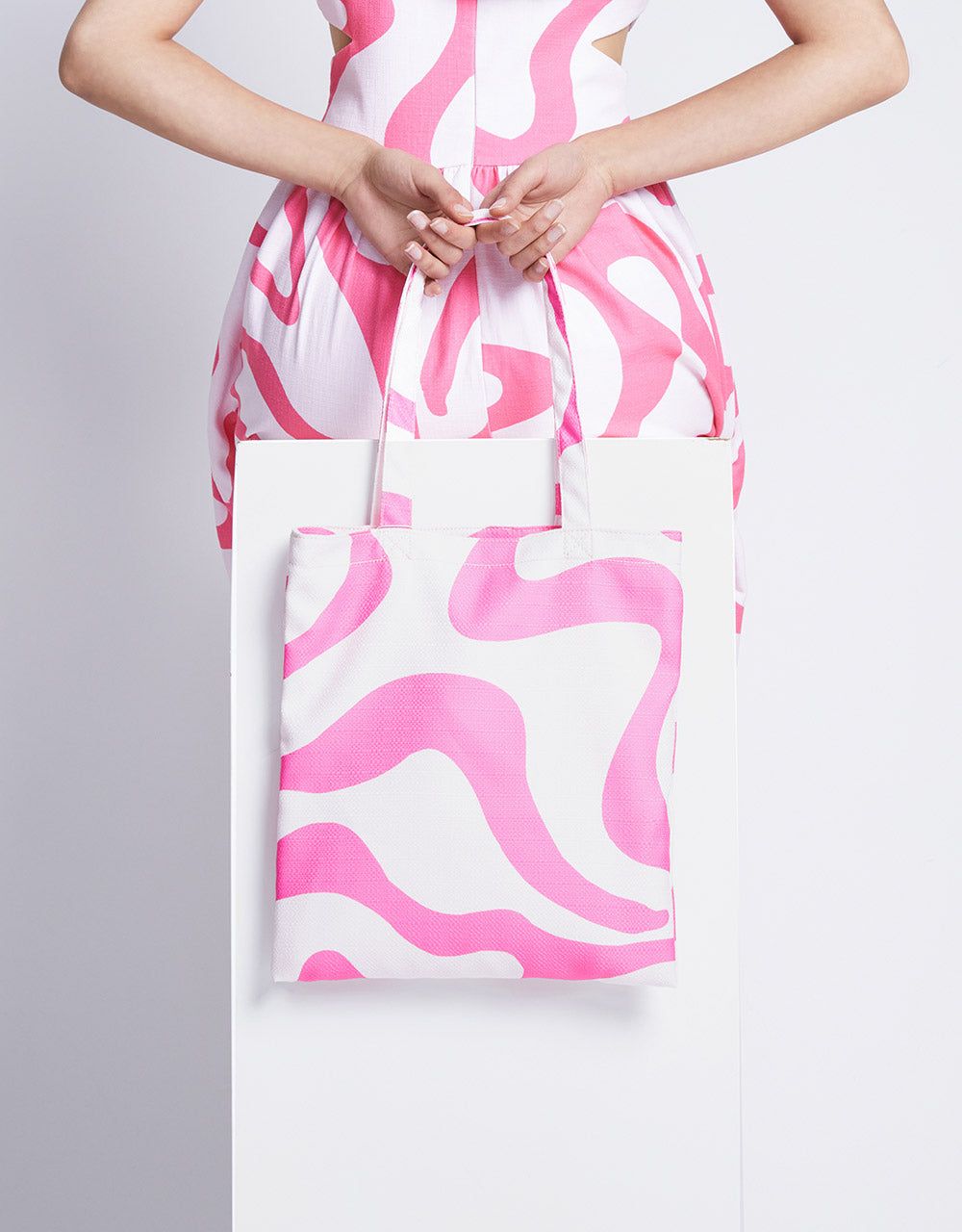 Swirl Print Canvas Tote Bag sold by Urban Revivo product image thumbnail 5