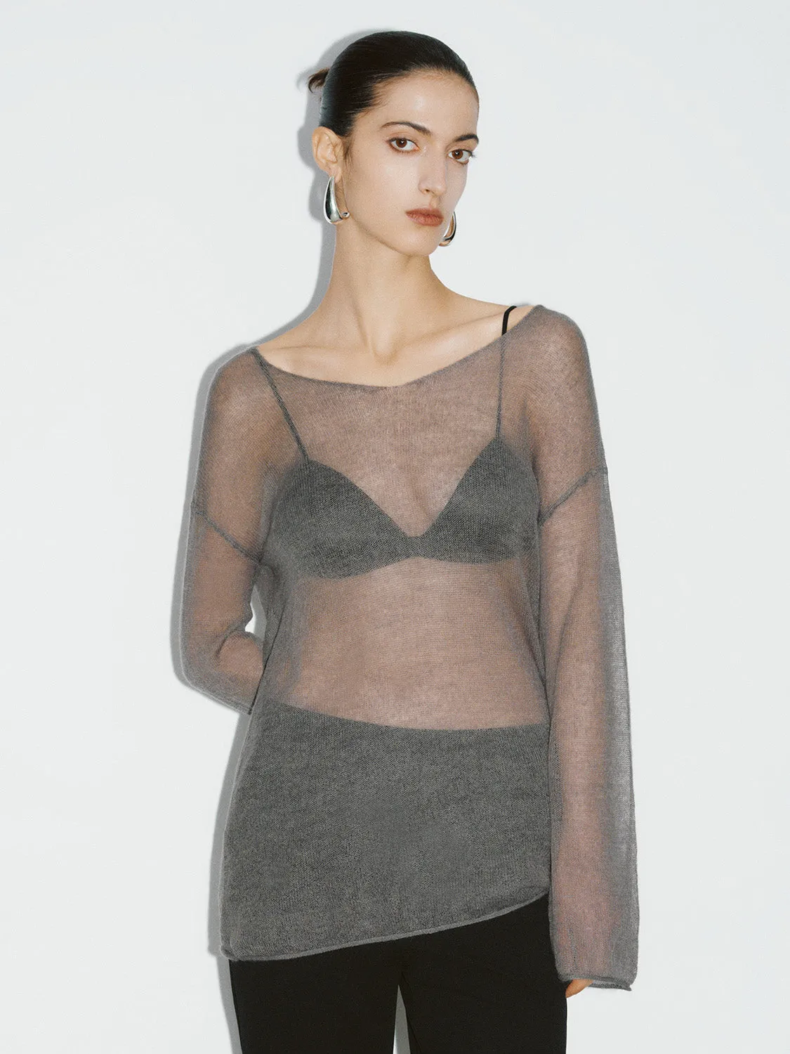 V-Neck Loose Knitted T-Shirt sold by Urban Revivo