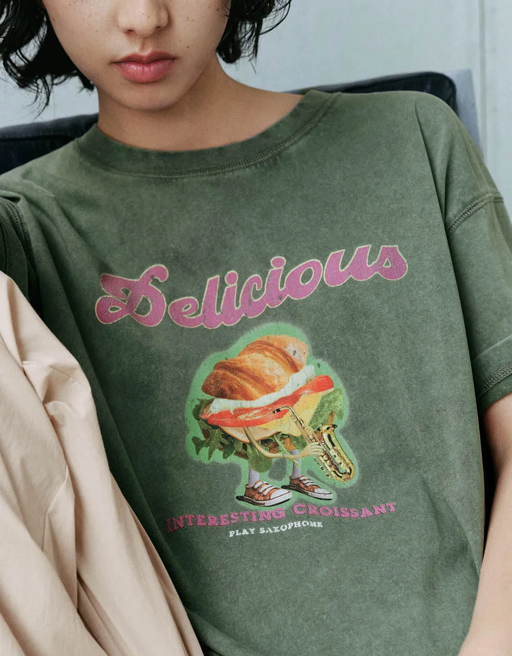 Printed Crew Neck Loose T-Shirt sold by Urban Revivo product image thumbnail 4