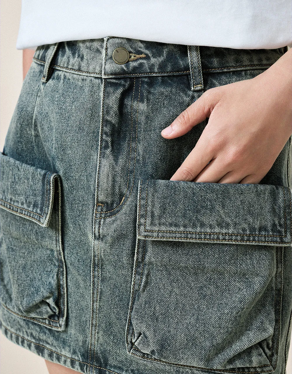 Mini Straight Denim Skirt sold by Urban Revivo product image thumbnail 5