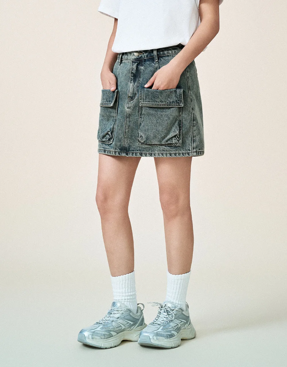 Mini Straight Denim Skirt sold by Urban Revivo product image thumbnail 2