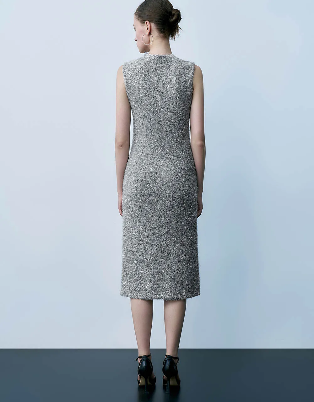 Sleeveless Midi Knitted Straight Dress sold by Urban Revivo product image thumbnail 4