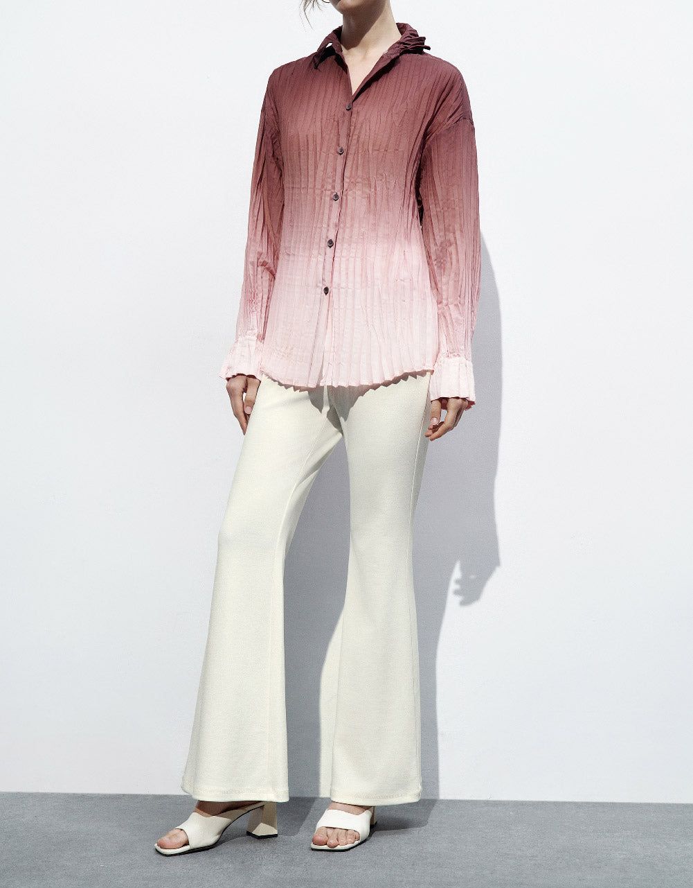 Elastic Waist Knitted Flare Pants sold by Urban Revivo product image thumbnail 4