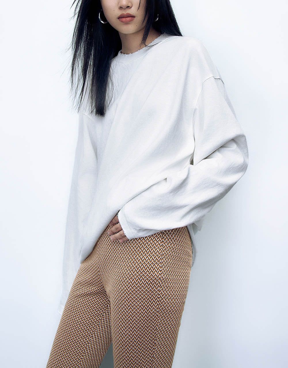 Crew Neck Knitted Loose T-Shirt sold by Urban Revivo product image thumbnail 3