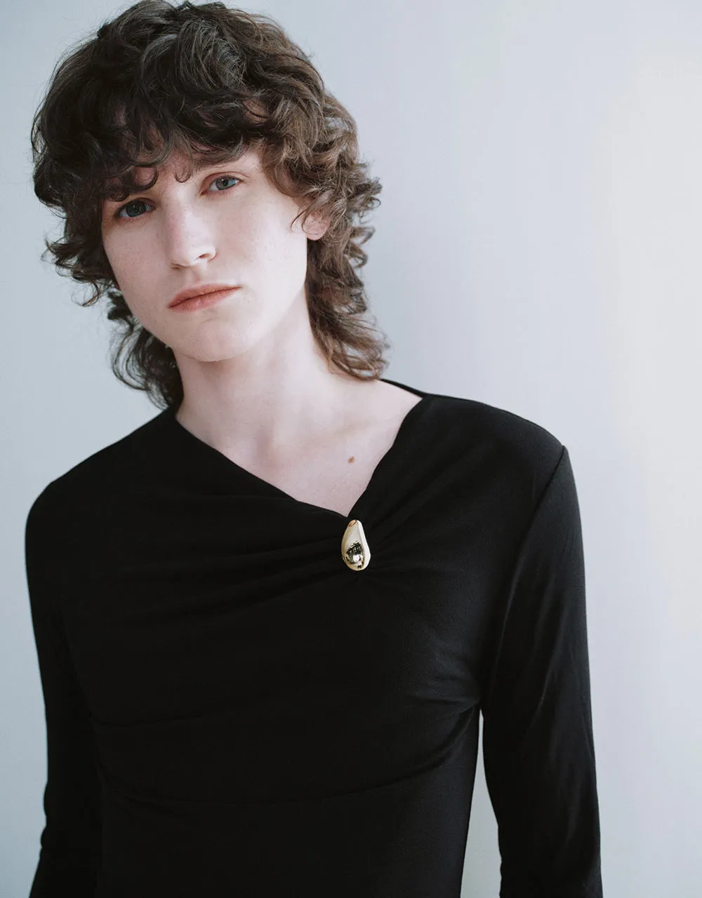 Asymmetric Skinny T-Shirt sold by Urban Revivo product image thumbnail 4