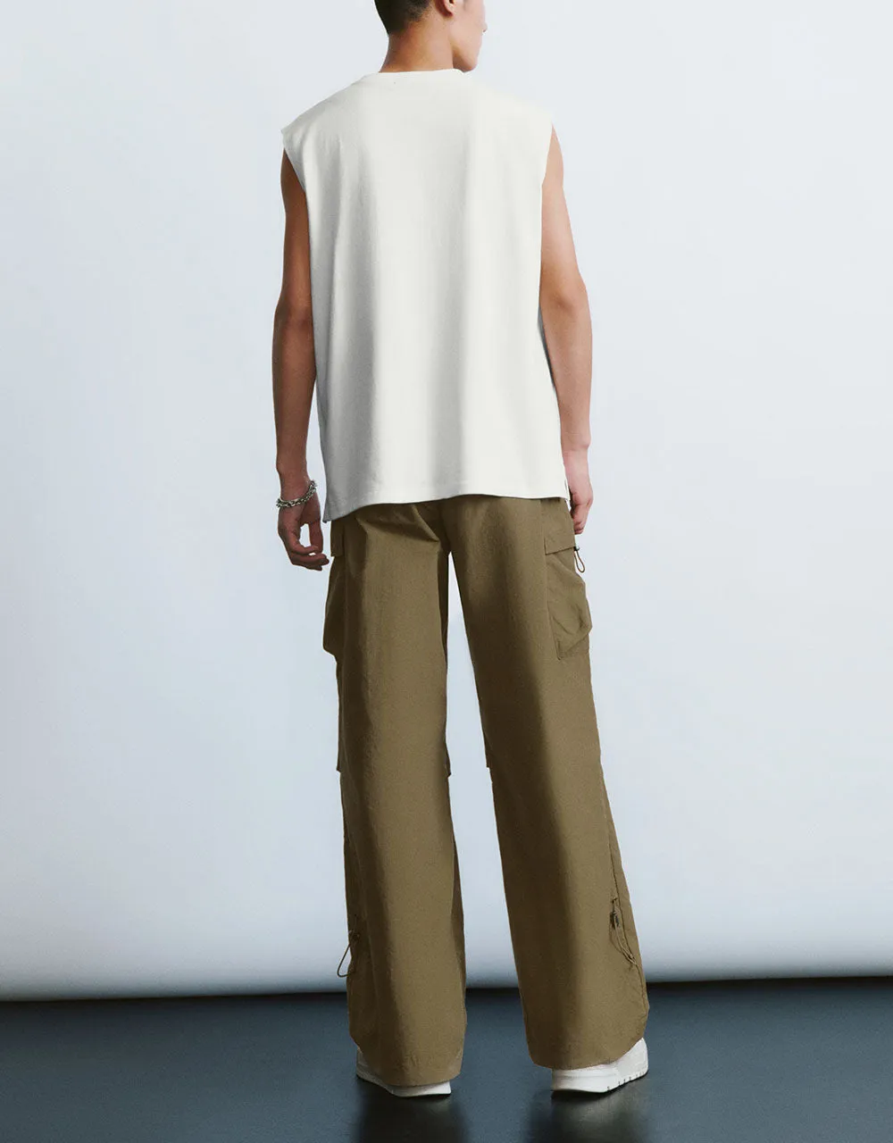 Elastic Waist Wide-Leg Pants sold by Urban Revivo product image thumbnail 5