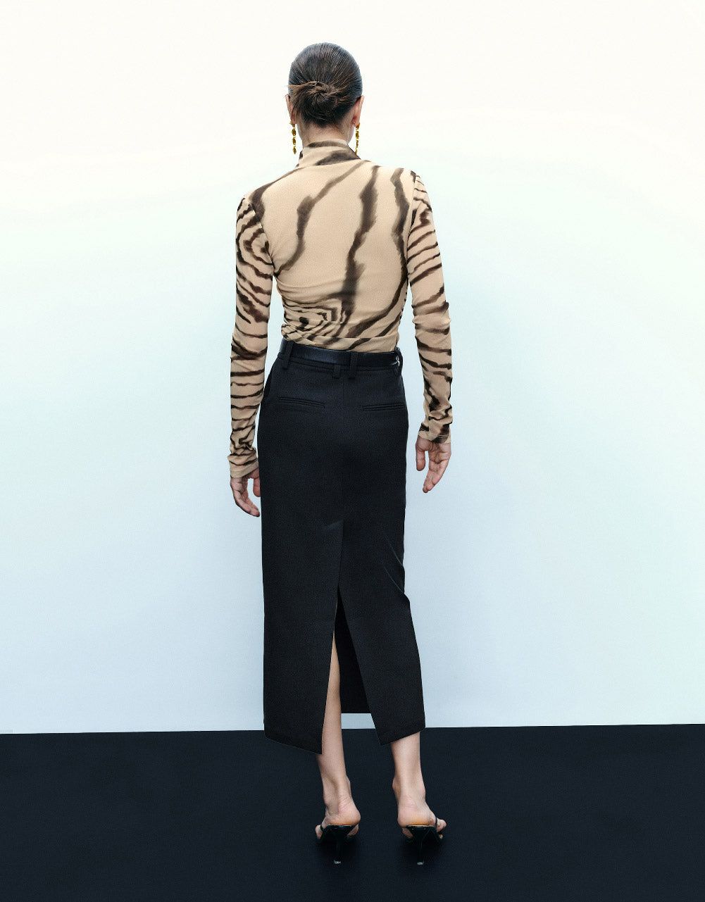 Printed Stand Collar Skinny T-Shirt sold by Urban Revivo product image thumbnail 4