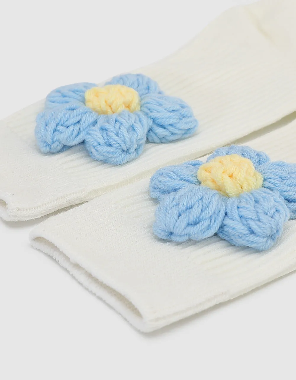 Flower Décor Mid-Length Socks sold by Urban Revivo product image thumbnail 3