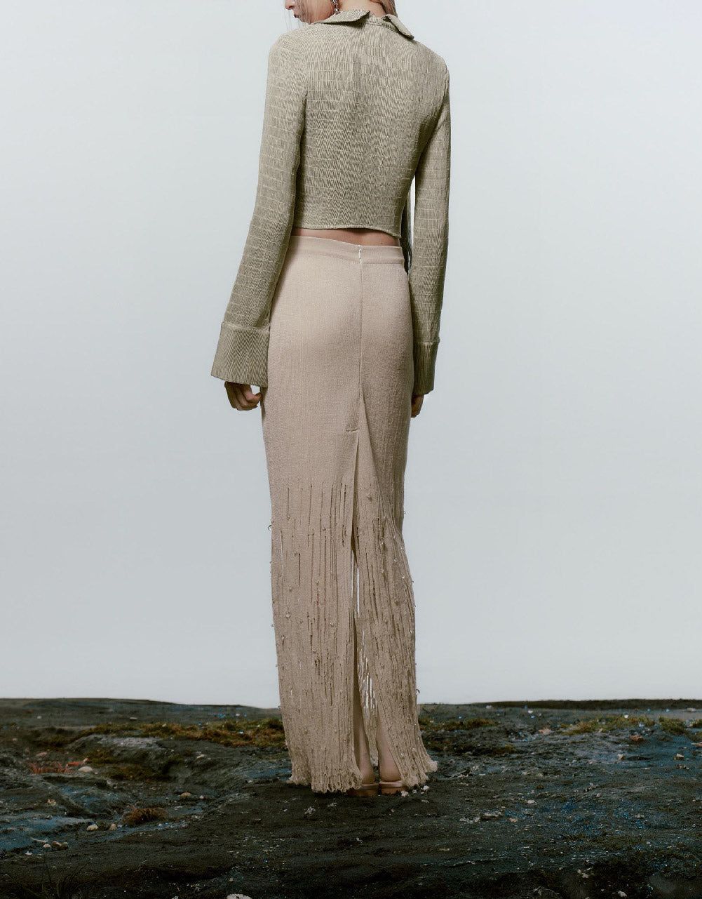 Textured Button Up V-Neck Shirt sold by Urban Revivo product image thumbnail 4