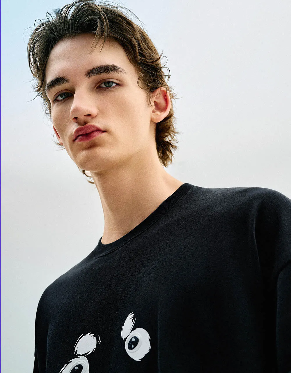 Crew Neck Loose T-Shirt sold by Urban Revivo product image thumbnail 4