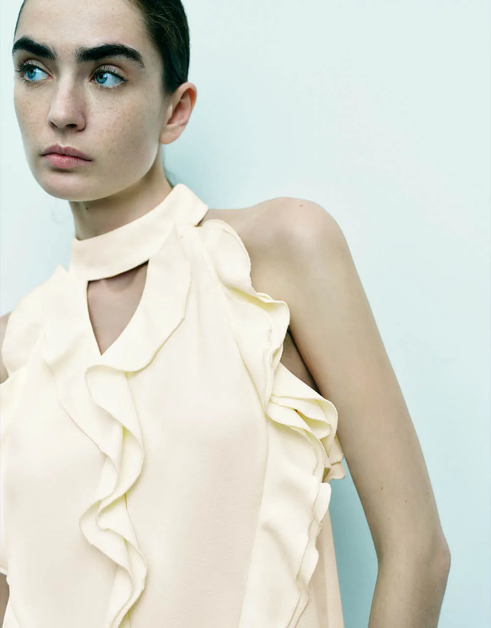 Halter Neck Ruffle Sleeveless Blouse sold by Urban Revivo product image thumbnail 4