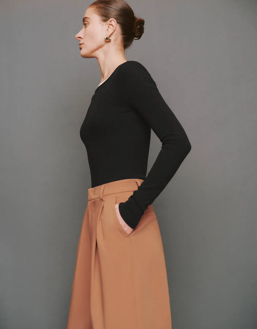 Crew Neck Skinny T-Shirt sold by Urban Revivo product image thumbnail 3