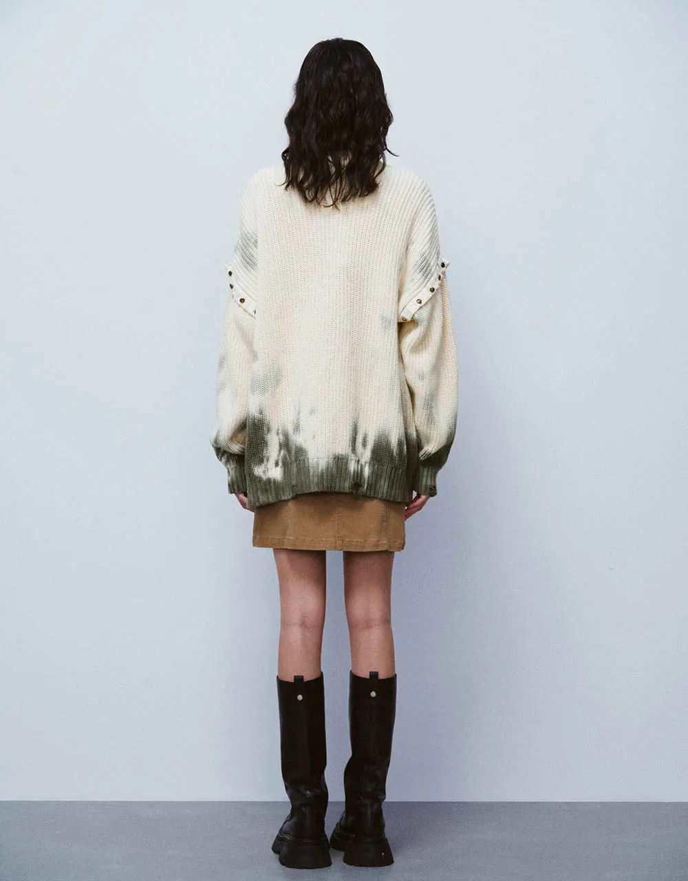 Printed V-Neck Knitted Cardigan sold by Urban Revivo product image thumbnail 4