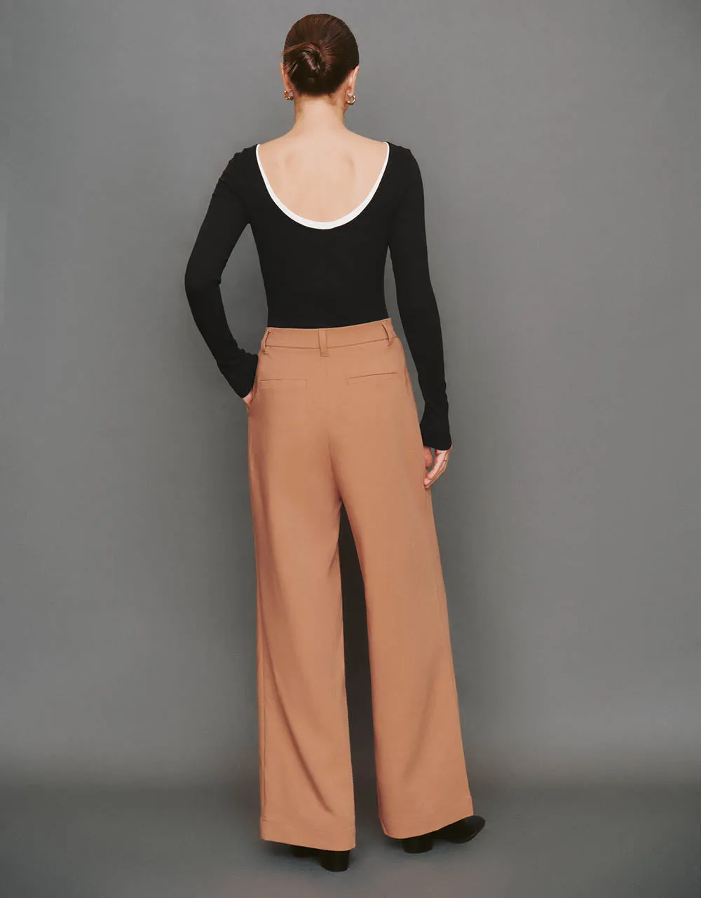 Crew Neck Skinny T-Shirt sold by Urban Revivo product image thumbnail 5