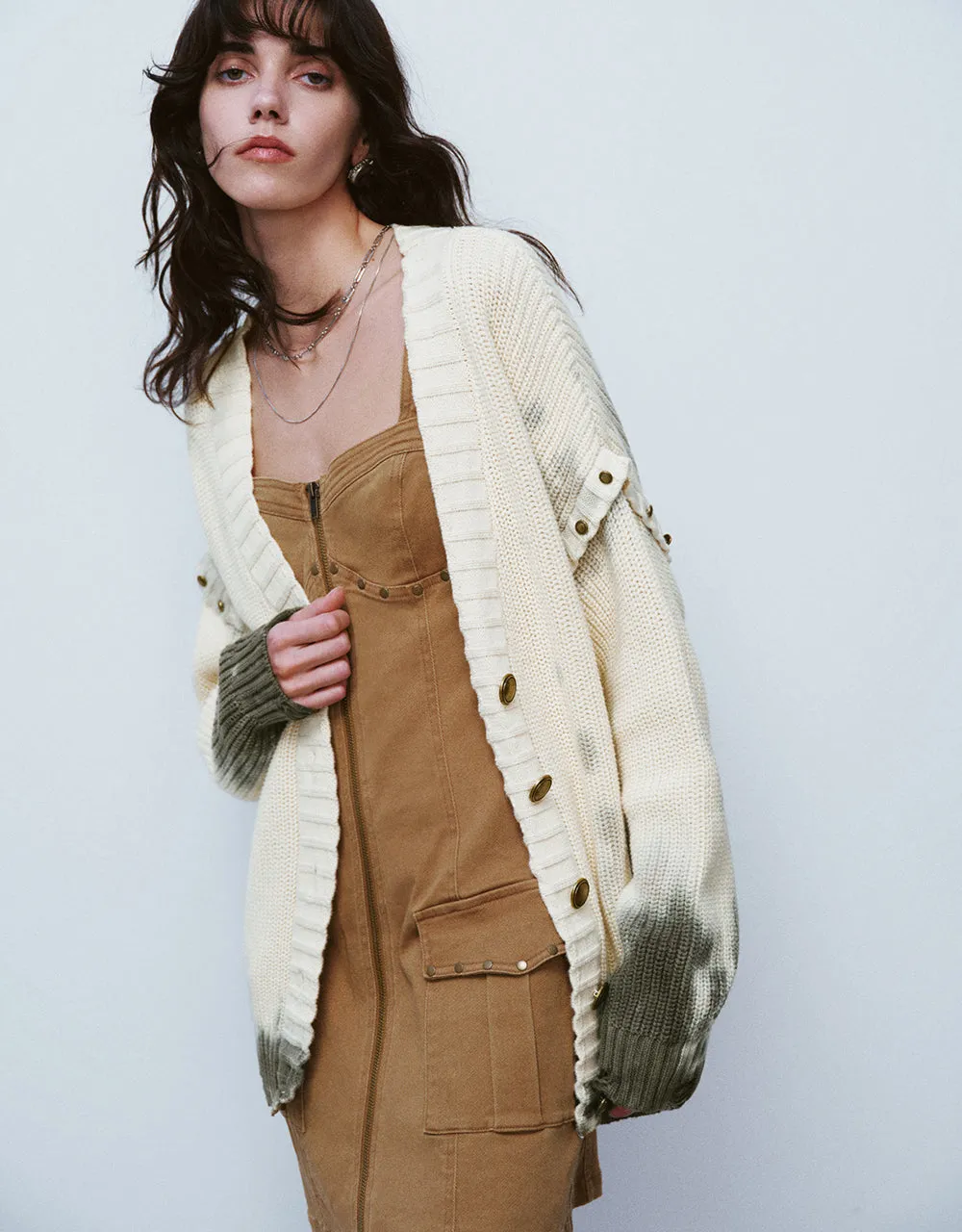 Printed V-Neck Knitted Cardigan sold by Urban Revivo product image thumbnail 3