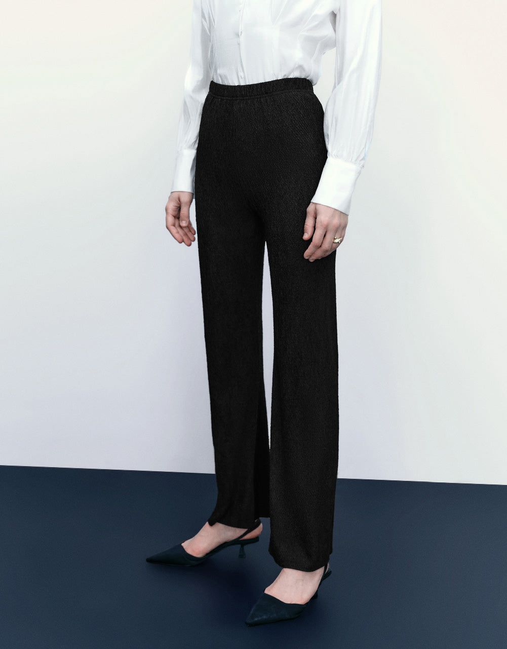 Textured Straight Pants sold by Urban Revivo product image thumbnail 4