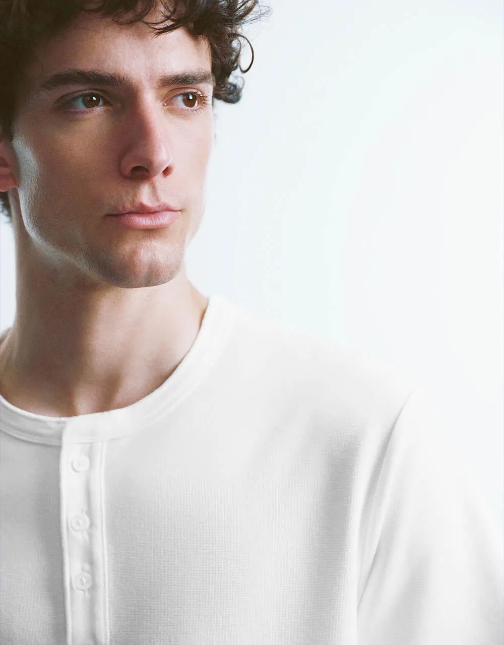 Button Half Placket Crew Neck Straight T-Shirt sold by Urban Revivo product image thumbnail 4