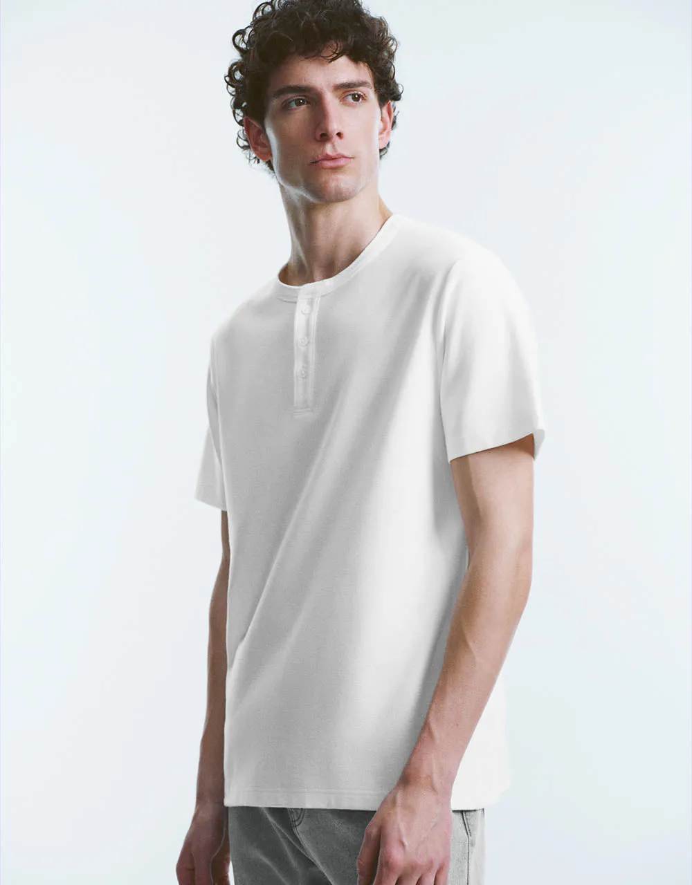Button Half Placket Crew Neck Straight T-Shirt sold by Urban Revivo product image thumbnail 3