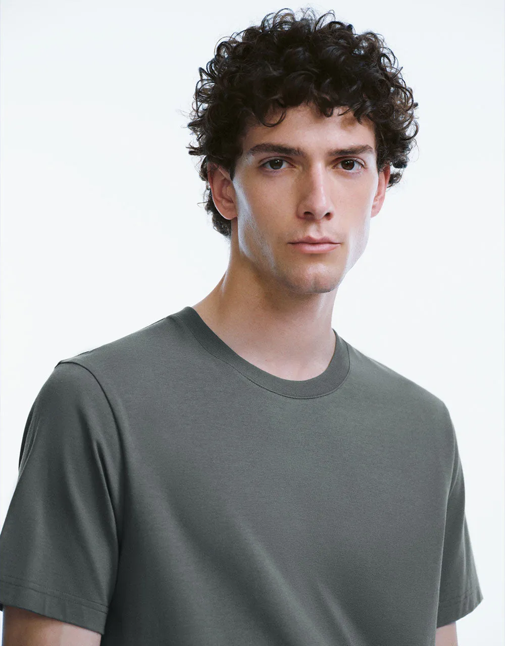 Crew Neck Loose T-Shirt sold by Urban Revivo product image thumbnail 3