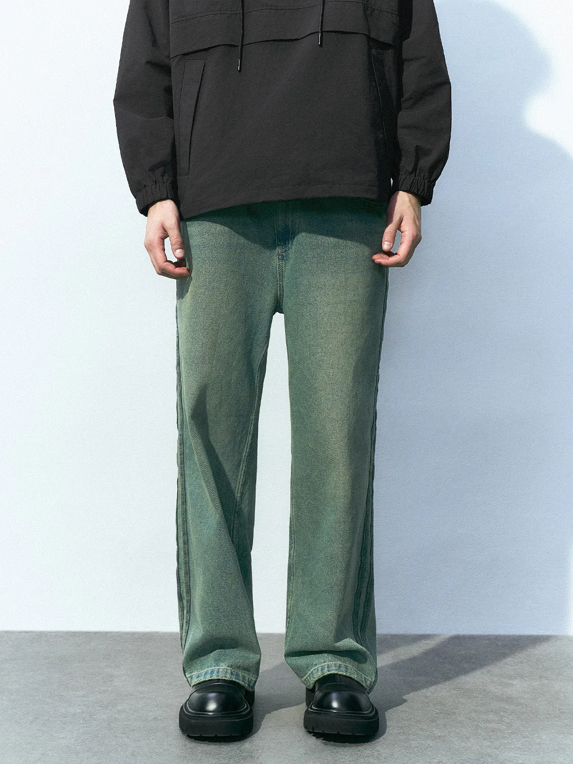 Loose Straight Jeans sold by Urban Revivo product image thumbnail 2