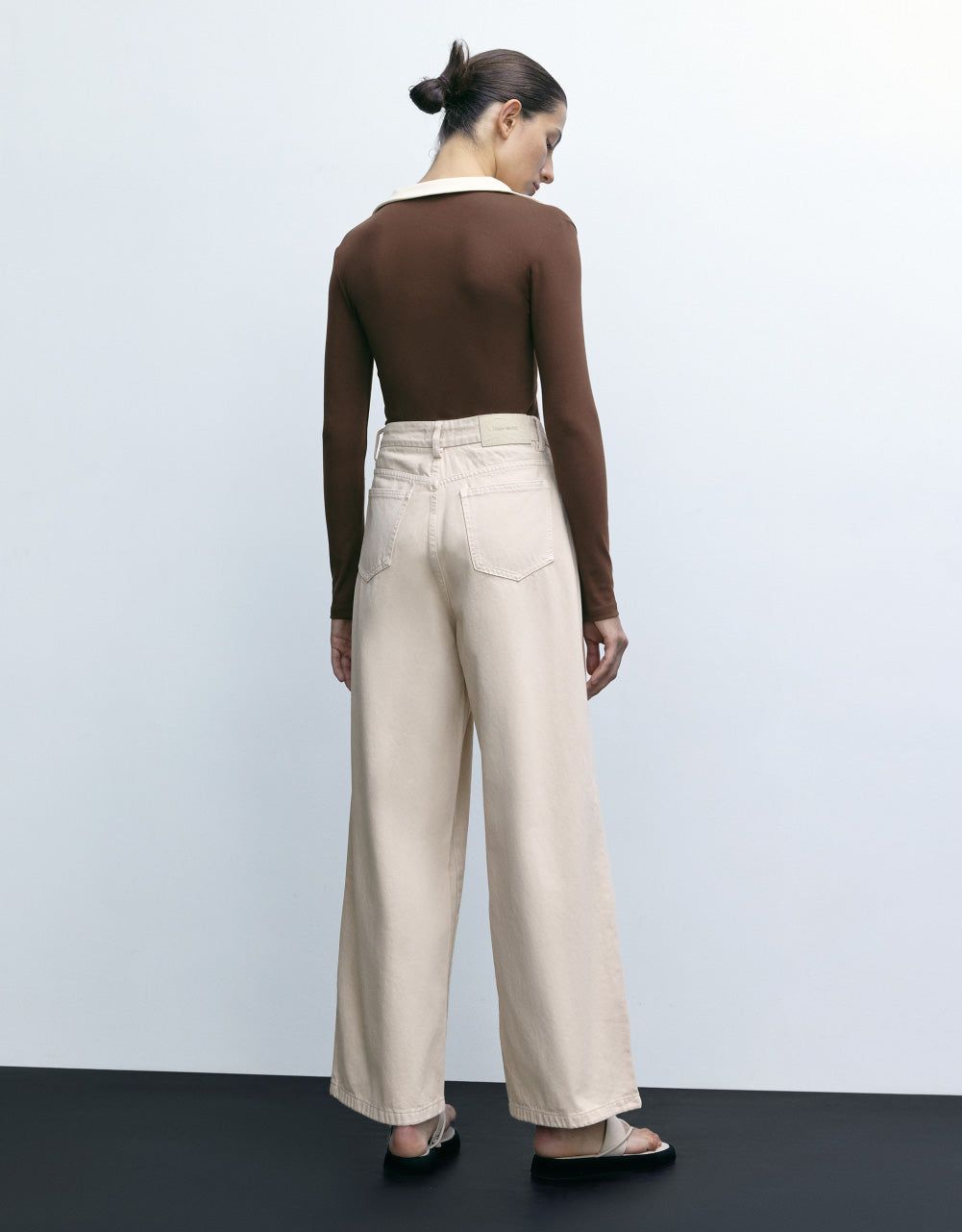 Front Pockets Straight Jeans sold by Urban Revivo product image thumbnail 4