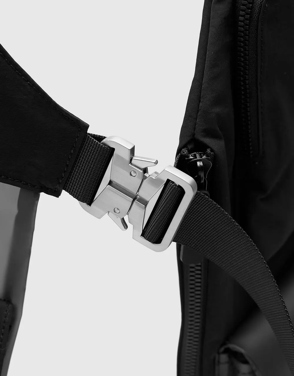 Chest Bag sold by Urban Revivo product image thumbnail 5