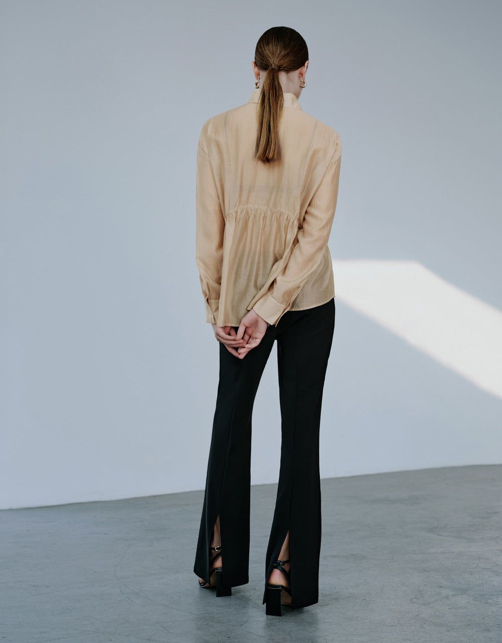 Thin Lapel Shirt sold by Urban Revivo product image thumbnail 4