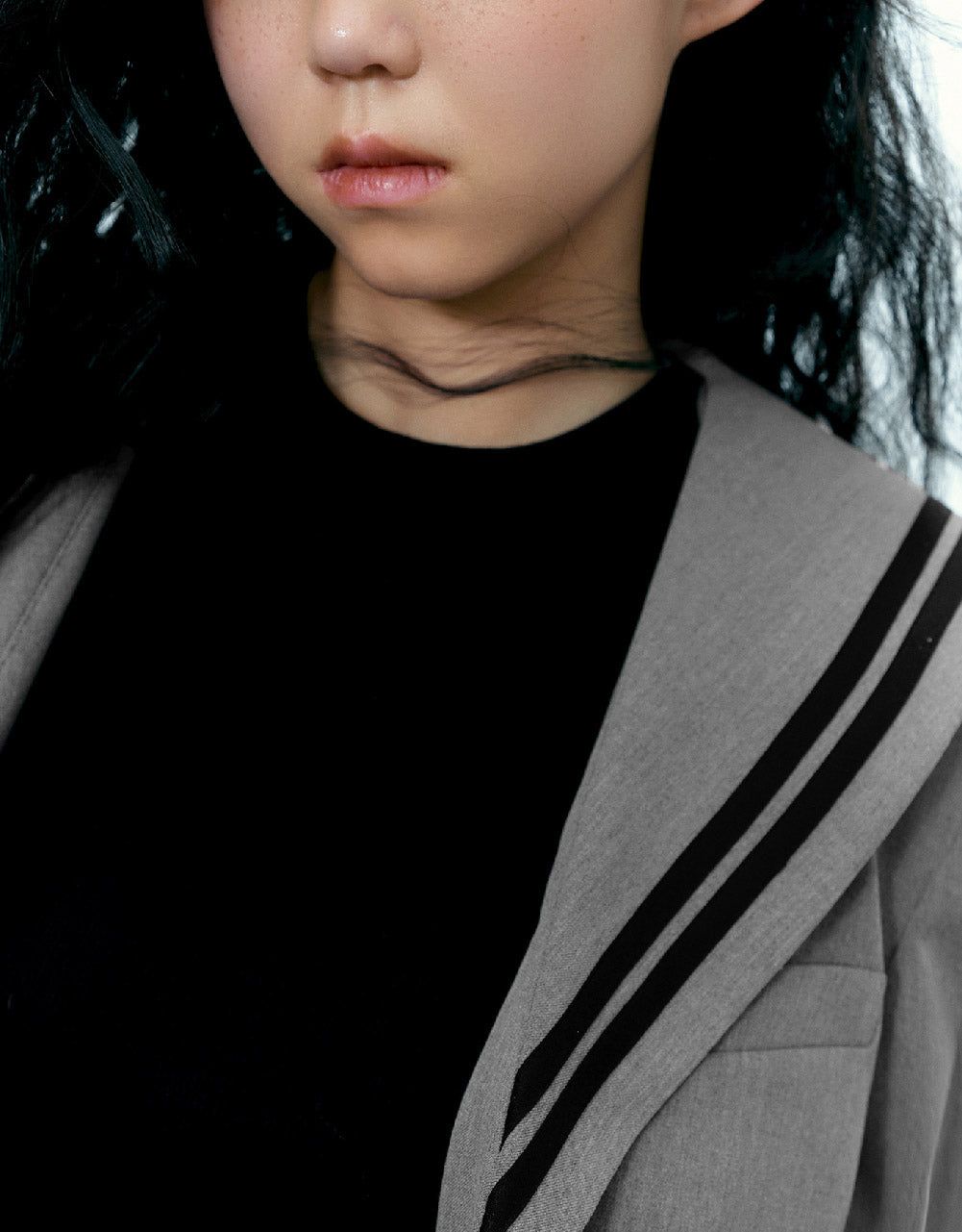 Bow Neck Straight Blazer sold by Urban Revivo product image thumbnail 5