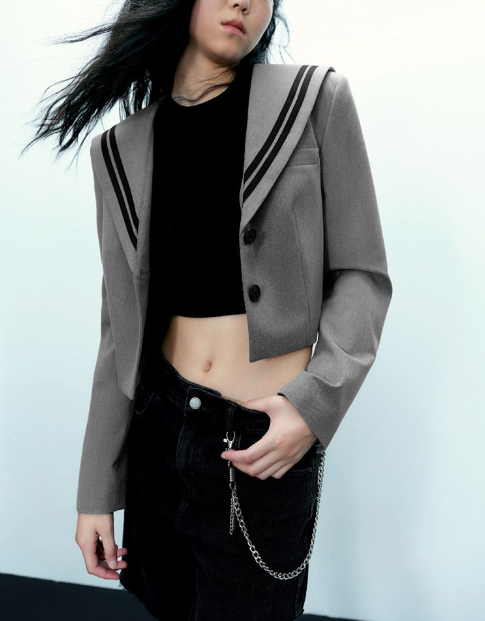 Bow Neck Straight Blazer sold by Urban Revivo product image thumbnail 2