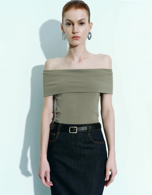 Sleeveless Off-Shoulder Skinny Knitted T-Shirt sold by Urban Revivo