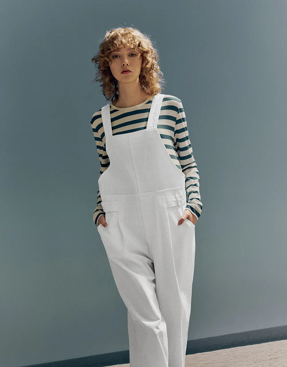 Sleeveless Urban Jumpsuit sold by Urban Revivo product image thumbnail 3