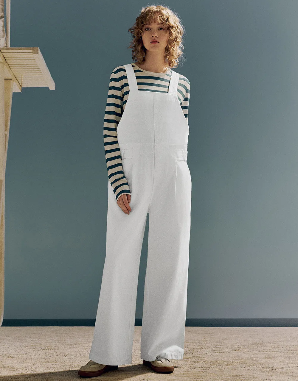 Sleeveless Urban Jumpsuit sold by Urban Revivo