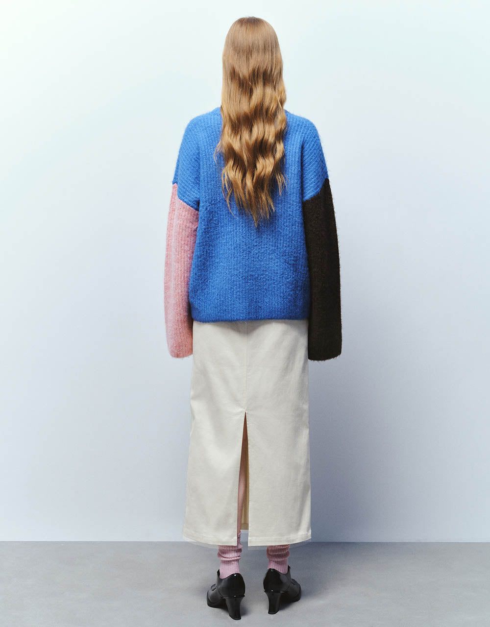 Colorblocks Crew Neck Sweater sold by Urban Revivo product image thumbnail 4