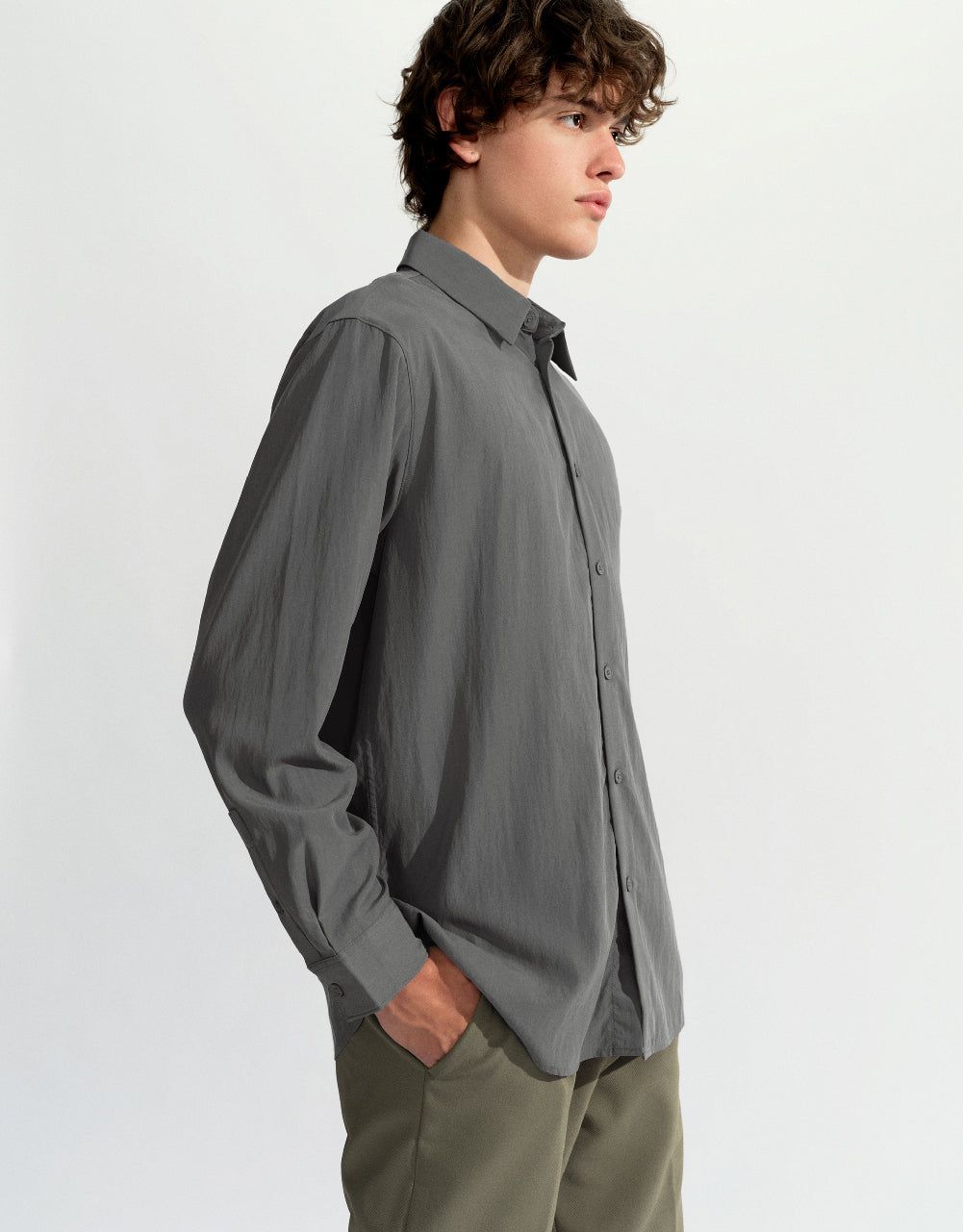 Button Up Regular Shirt sold by Urban Revivo product image thumbnail 3