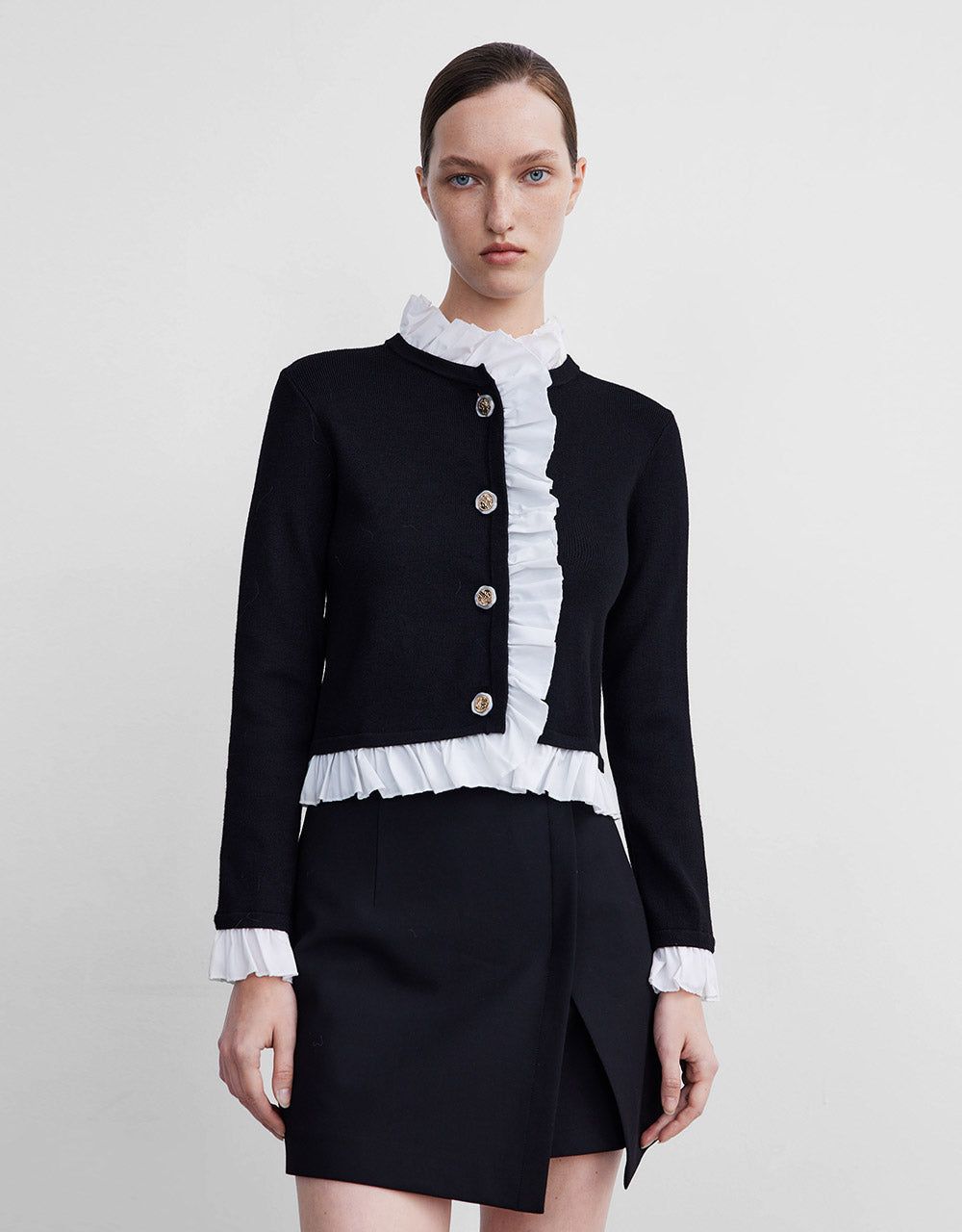 Contrast Ruffled Hem Cardigan sold by Urban Revivo product image thumbnail 2