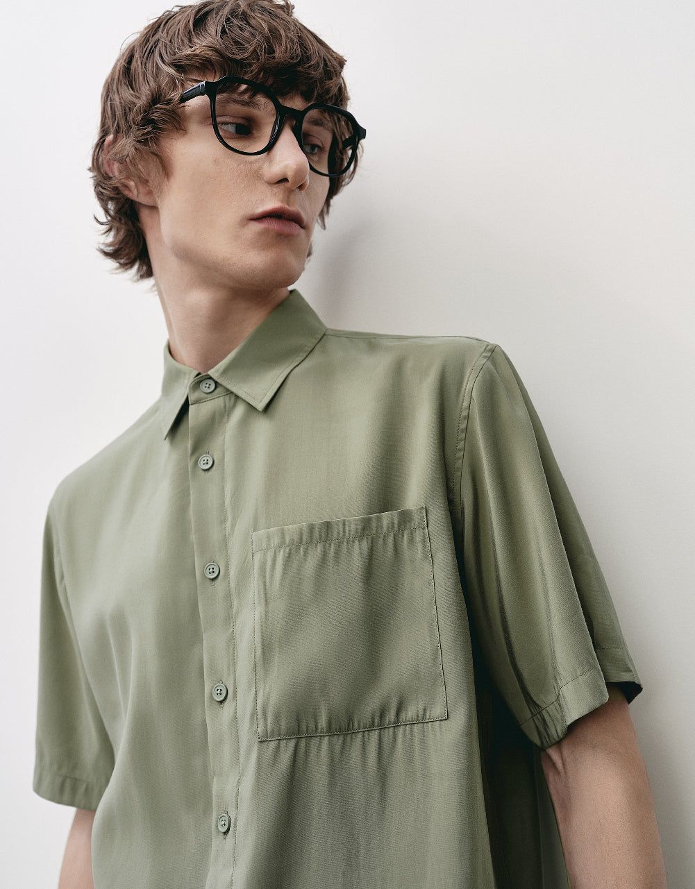 Loose Shirt With Flip Pockets sold by Urban Revivo product image thumbnail 4