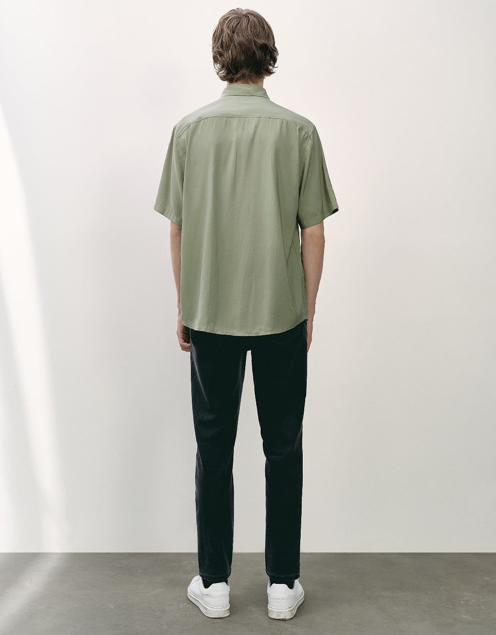 Loose Shirt With Flip Pockets sold by Urban Revivo product image thumbnail 3