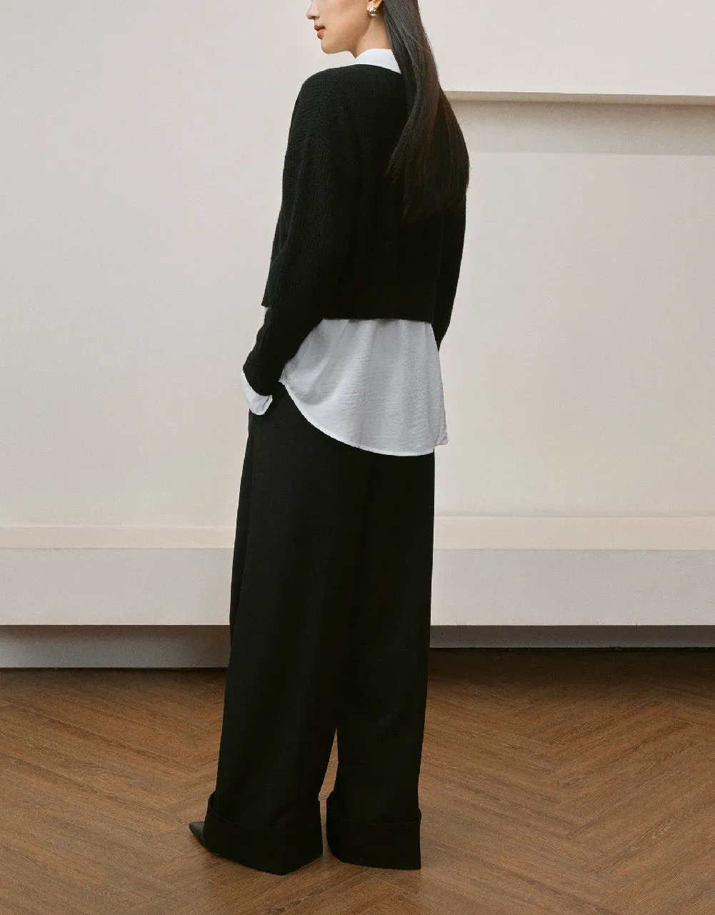 V-Neck Knitted Cardigan sold by Urban Revivo product image thumbnail 4