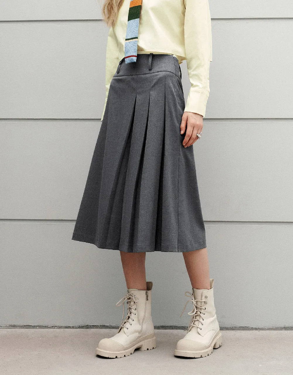 Pleated Midi A-Line Skirt sold by Urban Revivo product image thumbnail 4