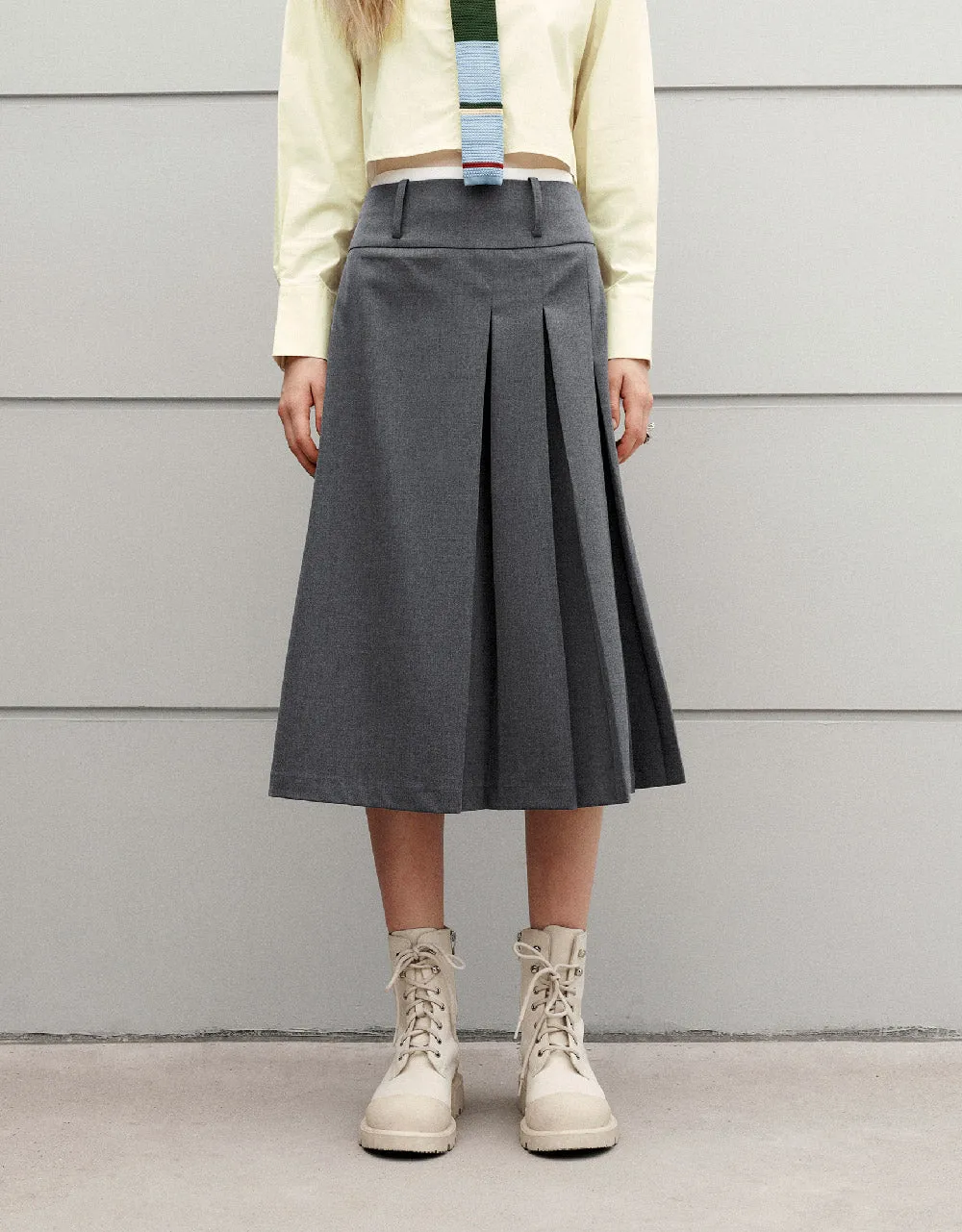 Pleated Midi A-Line Skirt sold by Urban Revivo product image thumbnail 2