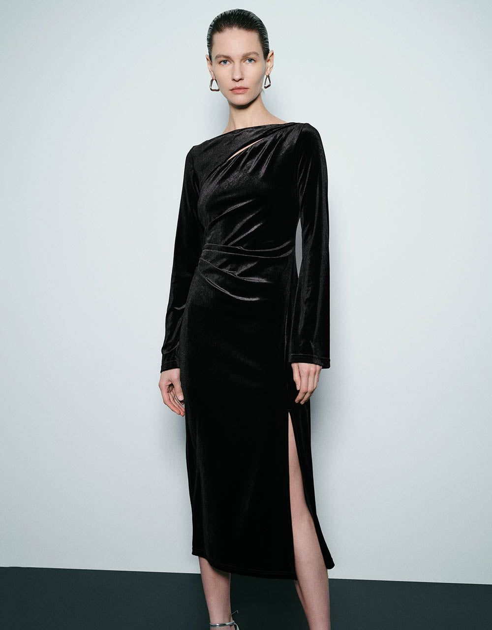 Off-Shoulder Skinny Dress sold by Urban Revivo product image thumbnail 3