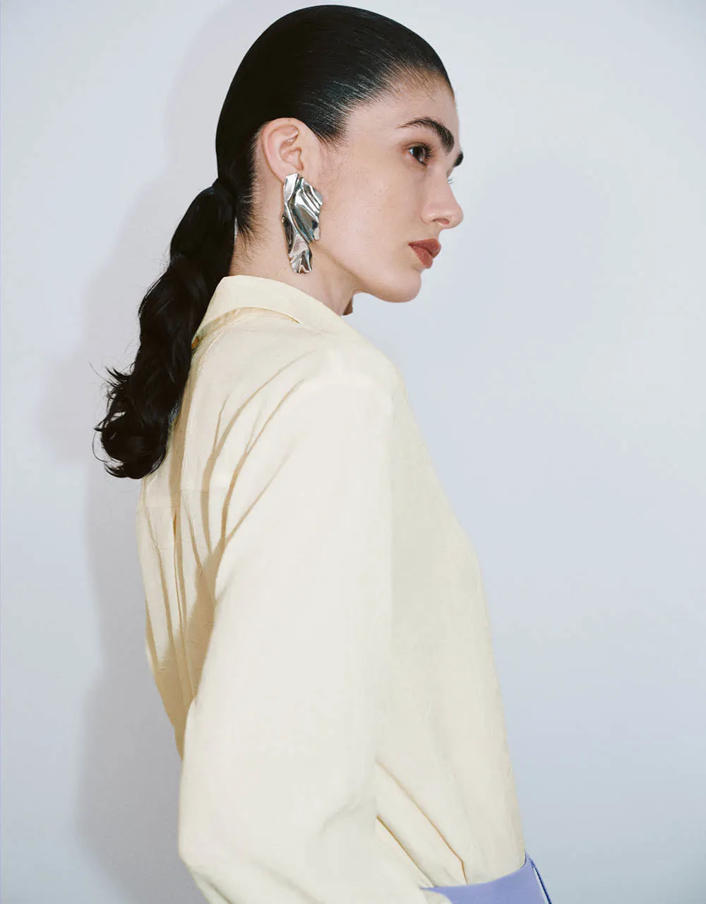 Button Up Straight Shirt sold by Urban Revivo product image thumbnail 3