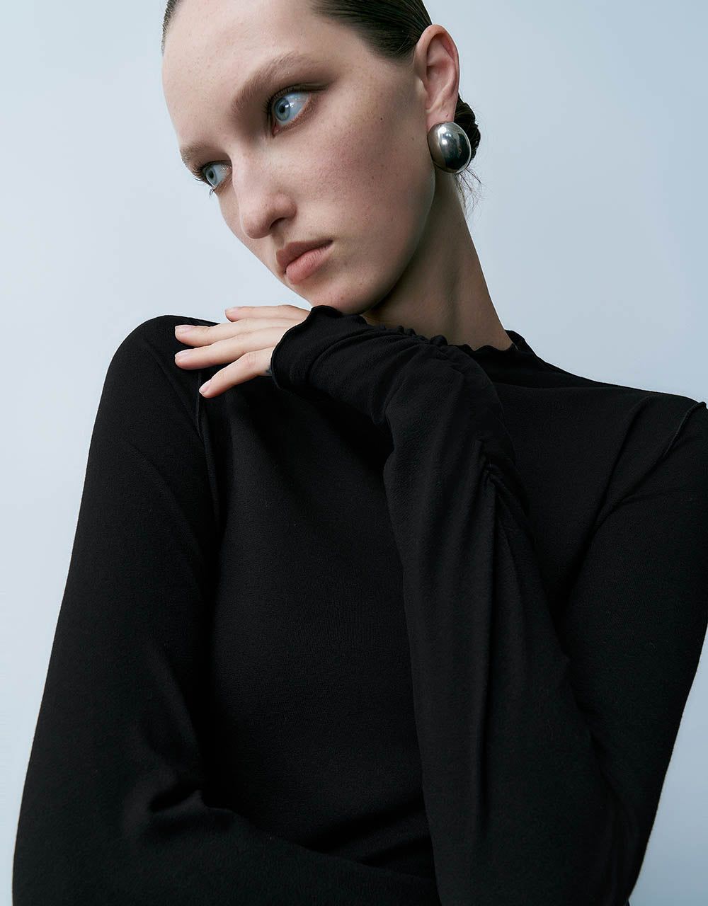 Turtle Neck Skinny T-Shirt sold by Urban Revivo product image thumbnail 5