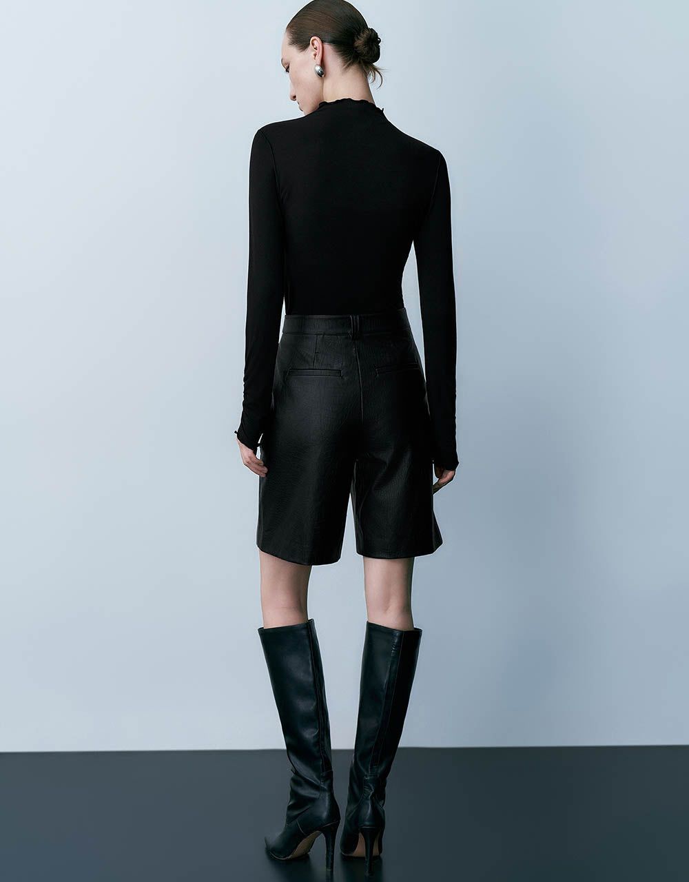 Turtle Neck Skinny T-Shirt sold by Urban Revivo product image thumbnail 4