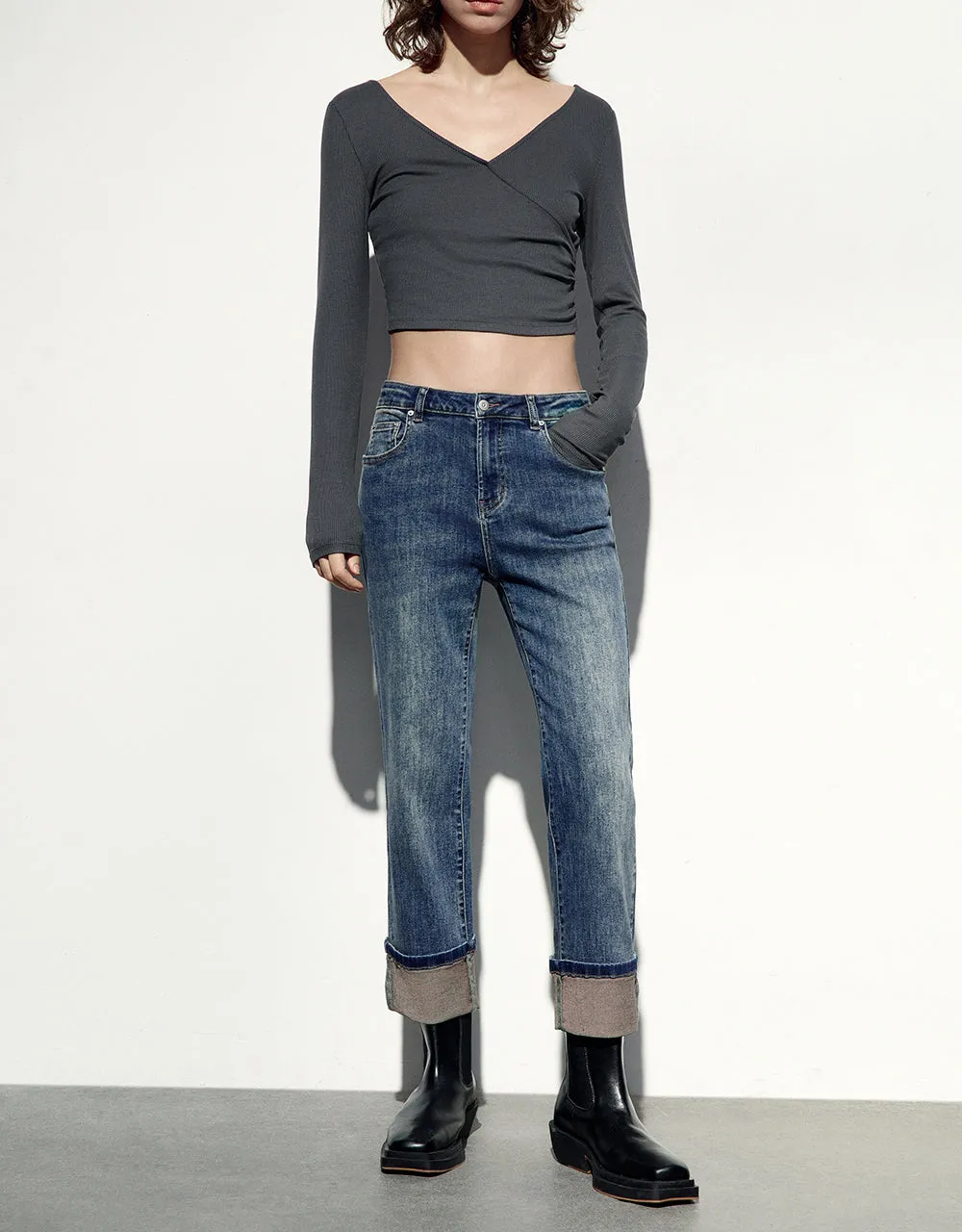 Rolled Up Hem Straight Jeans sold by Urban Revivo product image thumbnail 2