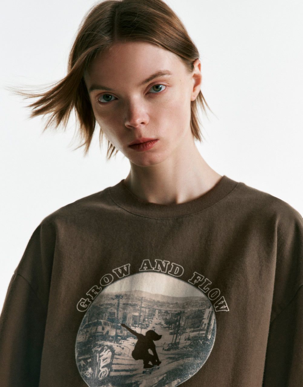 Admire Printed Crew Neck Loose Loose T-Shirt sold by Urban Revivo product image thumbnail 5
