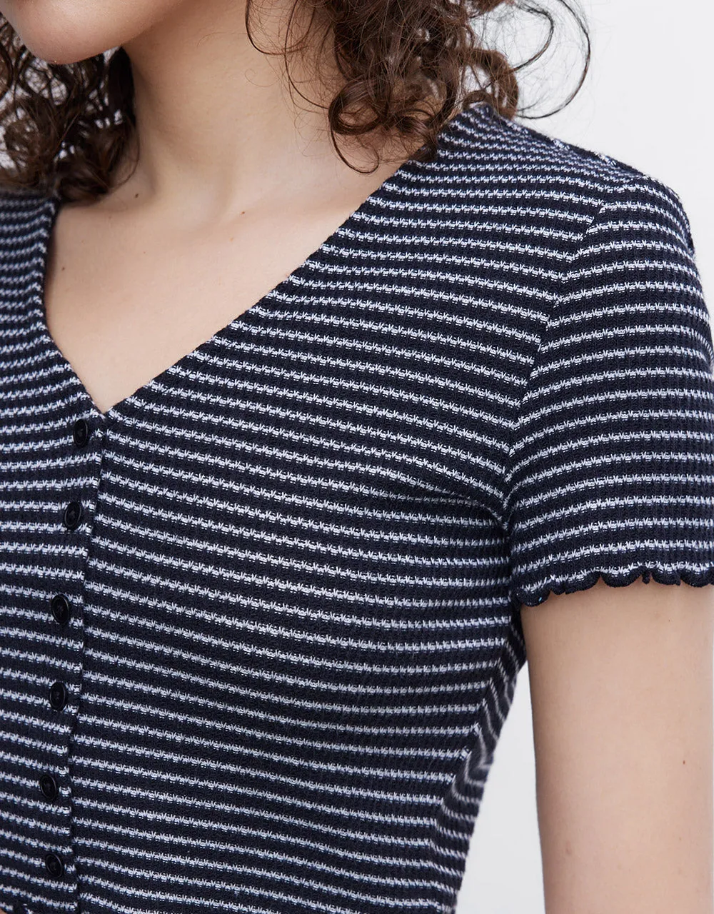 Striped Crop T-Shirt sold by Urban Revivo product image thumbnail 3